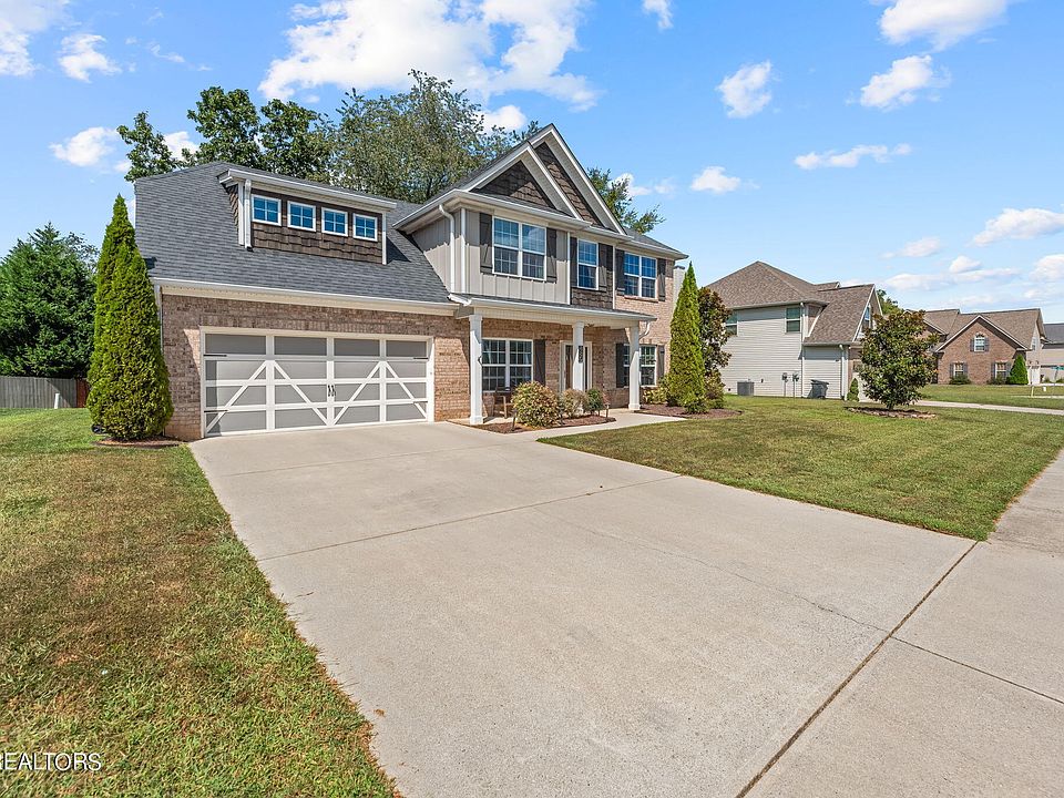 880 W Glenview Dr, Lenoir City, Tn 37771 