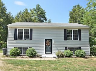 26 Granite Hill Dr, Gray, ME 04039