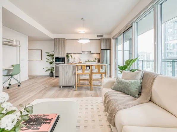 55 Broadway Ave, Toronto, ON M4P 1T8