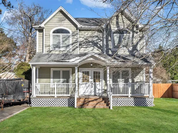 119 Woodland Drive, East Islip, NY 11730