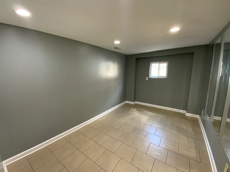 2545 S Bellford St — Photo 66