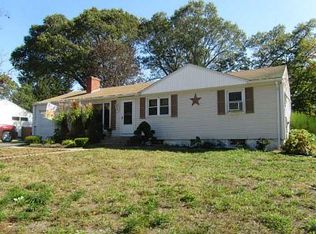 115 Sachem Rd, North Kingstown, RI 02852