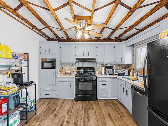 3rd image of 654 3rd St