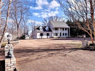 1001 Colony Trl, Lanexa, VA