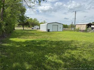 409 S 5th St, Porum, OK 74455