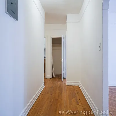 Rented by Washington Realty Corp. | media 7