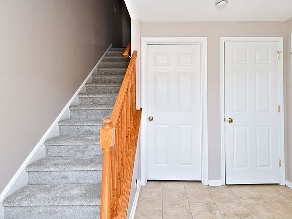 2nd image of 1055 Balley Dr