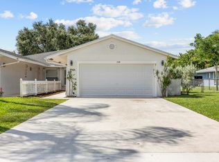 136 Sparrow Drive #B, Royal Palm Beach, FL 33411