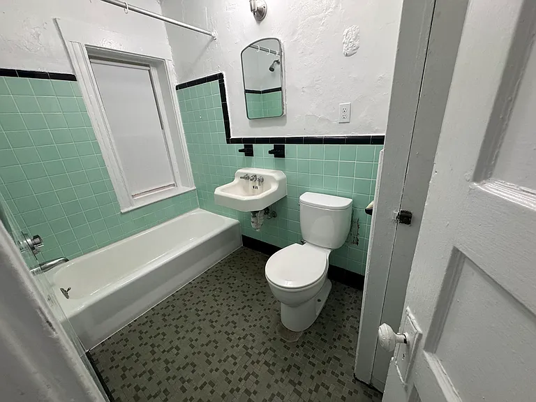 Garden - Grove St Apartments — Photo 11