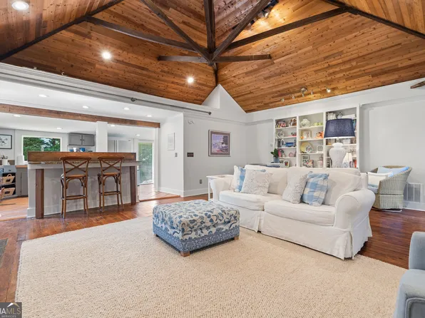 4010 Lower Roswell Rd, Marietta, GA 30068