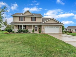 4401 Parkwood Dr, Janesville, WI 53545
