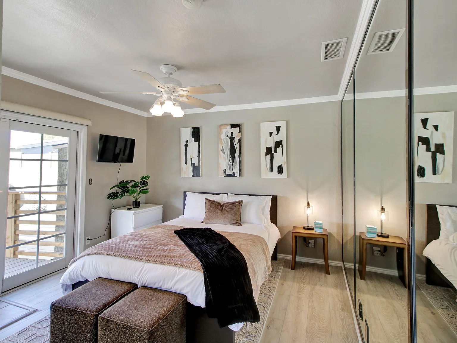 3 bed, 1177 sqft, $7,200 — Photo 4