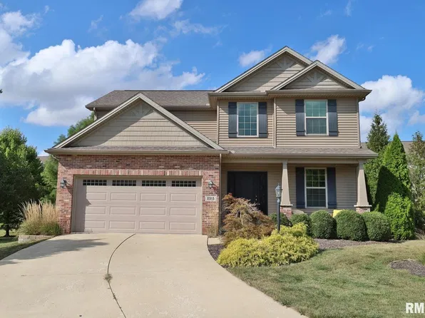 2315 W Paddington Ct, Peoria, IL 61615