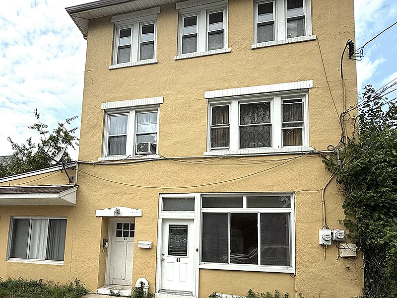 41 Tyson Pl #1