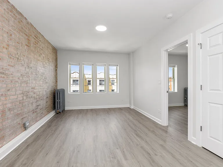 8201 S Paulina St — Photo 12