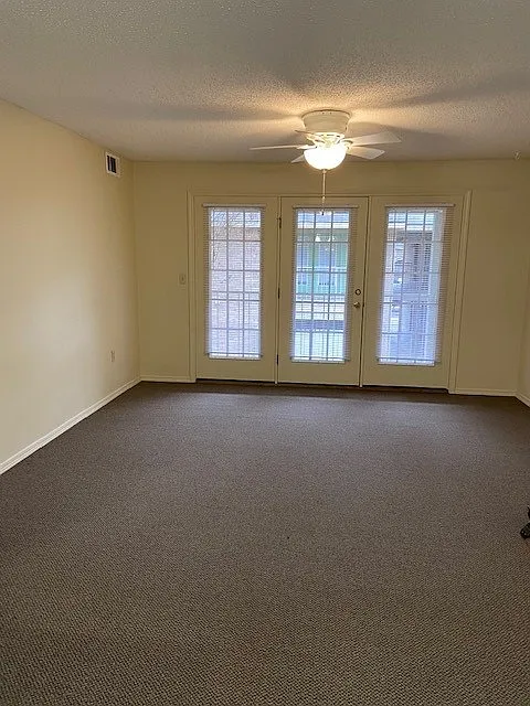 2 bed, 950 sqft, $800 — Photo 2