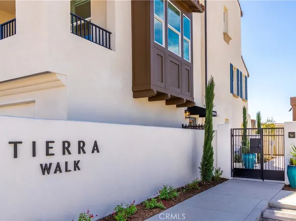 100 Tierra Ln, Cypress, CA 90630