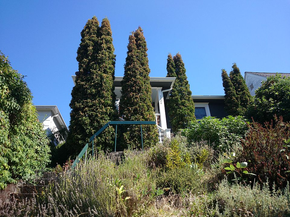 2nd image of 5226 11th Ave NE