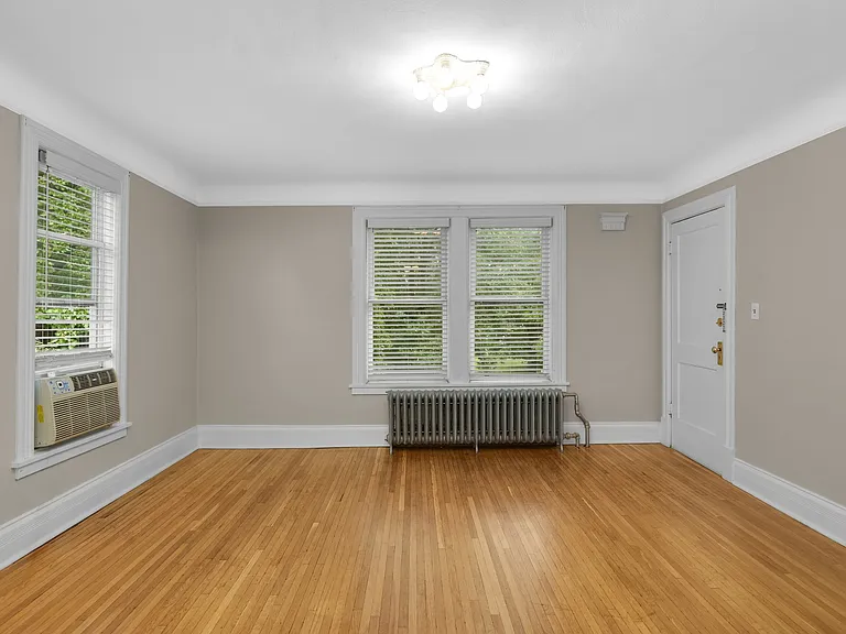 1889 Carroll Ave #3 — Photo 3
