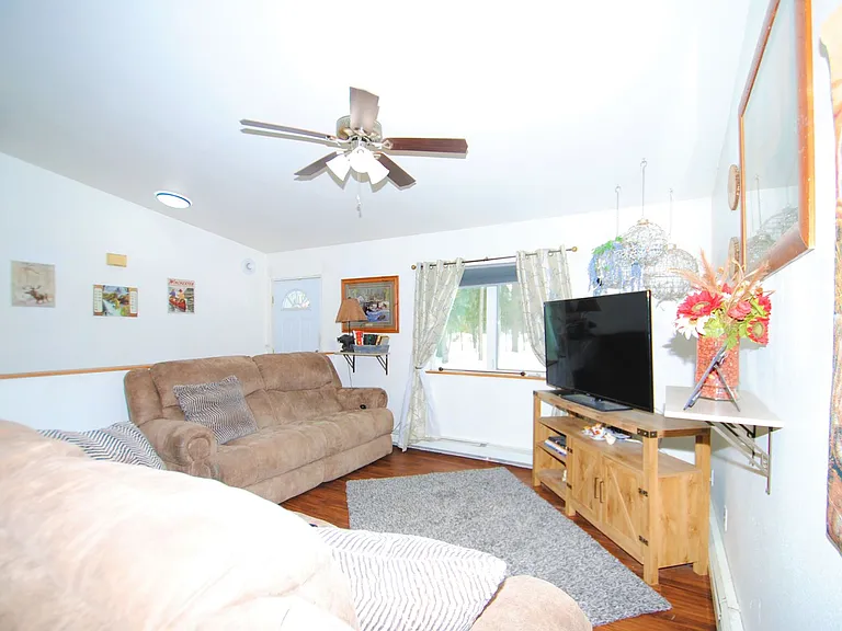 1100 Lolla Mae St — Photo 4