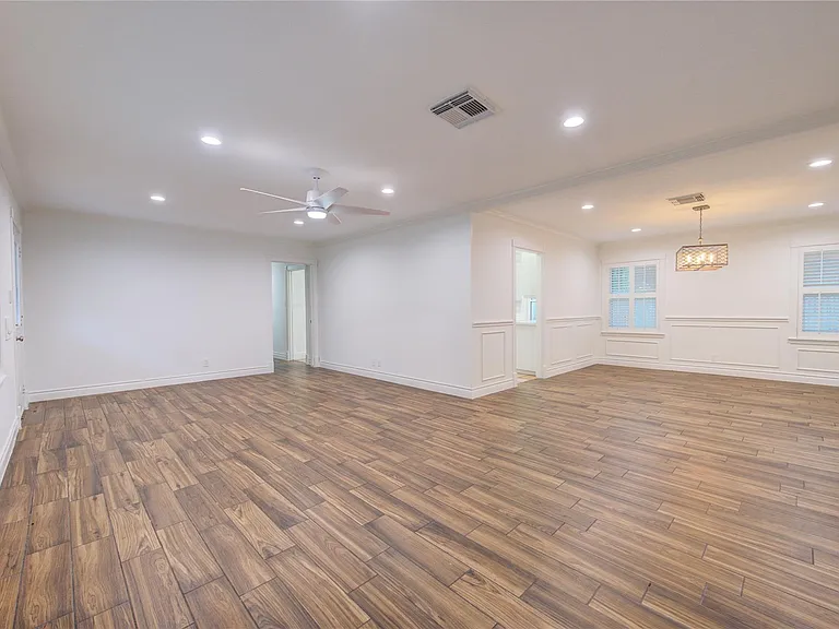 8439 Westview Dr — Photo 5