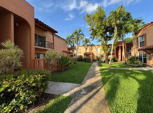 7120 Fairway Dr APT L4, Miami Lakes, FL 33014