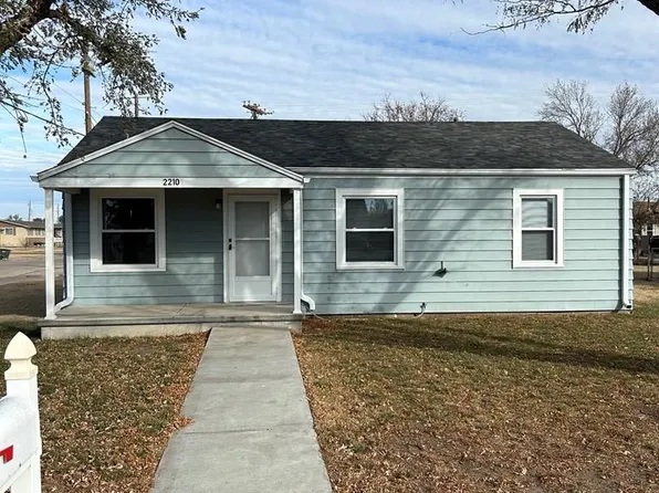 2210 30th St, Great Bend, KS 67530