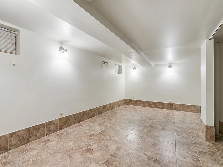 309 Chicago Ave #1 — Photo 19