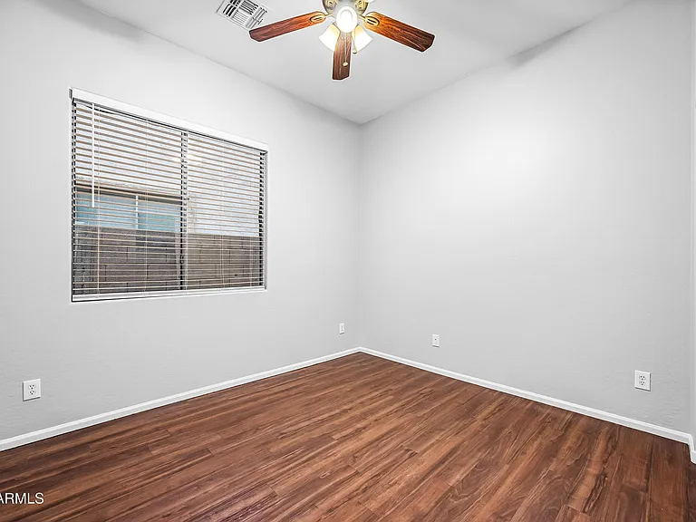 4231 E Marshall Ave — Photo 26