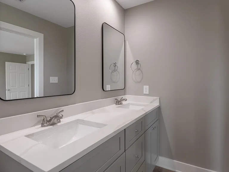 250 N Shady Oaks Dr — Photo 13