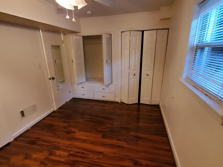 Bedroom 4 with ensuite full bathroom.