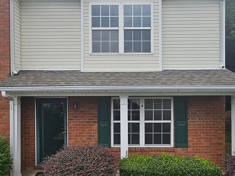 3059 London View Dr — Photo 1