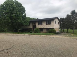 9985 Hess Mill Rd NE, Bolivar, OH 44612