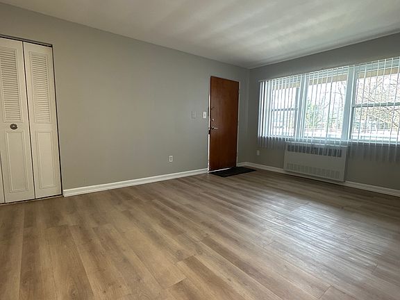 3rd image of 2816 Coolidge Hwy #5