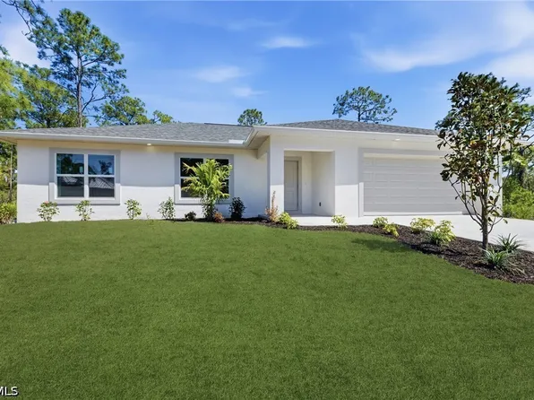 902 Clark Ave, Lehigh Acres, FL 33972