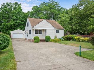3016 Clague Rd, North Olmsted, OH 44070