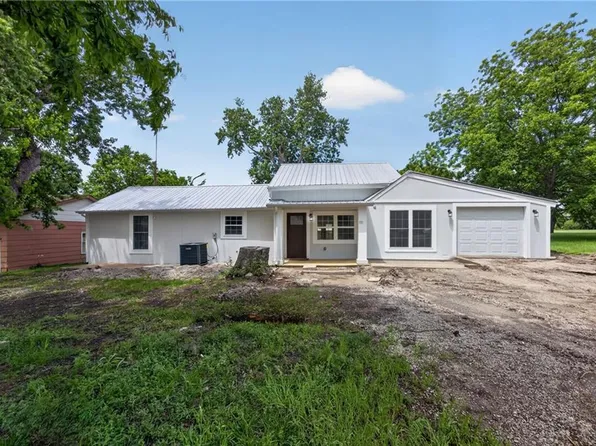 1711 E 1st St, Fort Scott, KS 66701