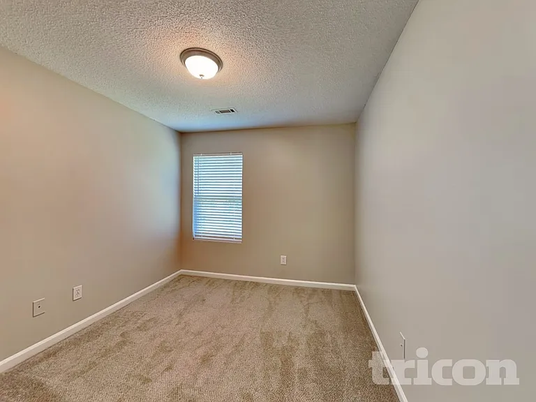 4872 Sierra Way — Photo 10