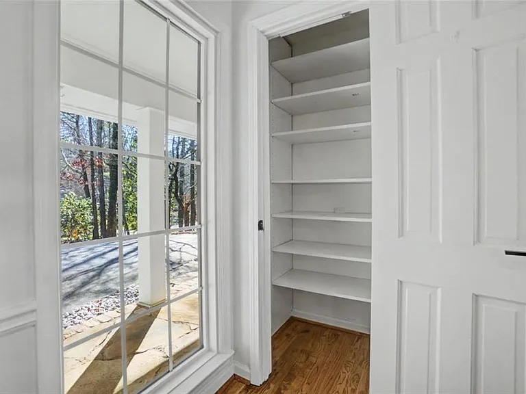 7330 Hunters Branch Dr NE — Photo 19