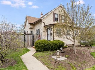 1261 Cora St, Joliet, IL 60435