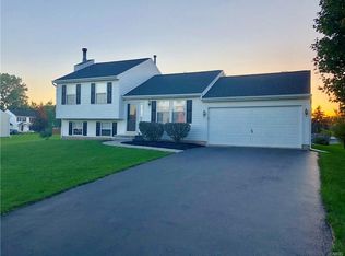 5627 Bunbury Ter, Clay, NY 13041