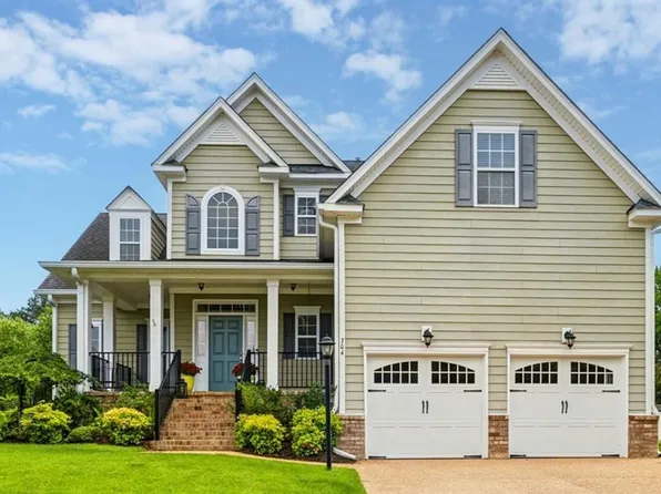 304 Founders Pointe Trl, Carrollton, VA 23314