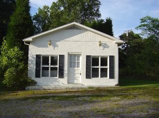 557 Stone Mountain Rd, Stoneville, NC 27048