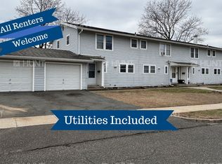 73 Davis Rd, Chicopee, MA 01022