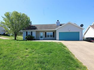 100 Heather Ct, Saint Robert, MO 65584