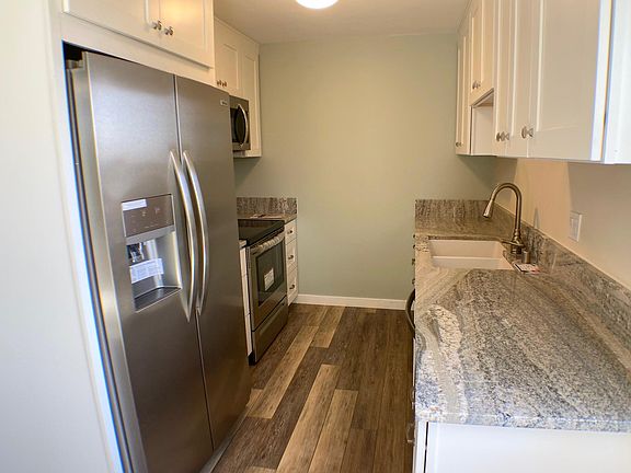 3rd image of 4750 Noyes St APT 126