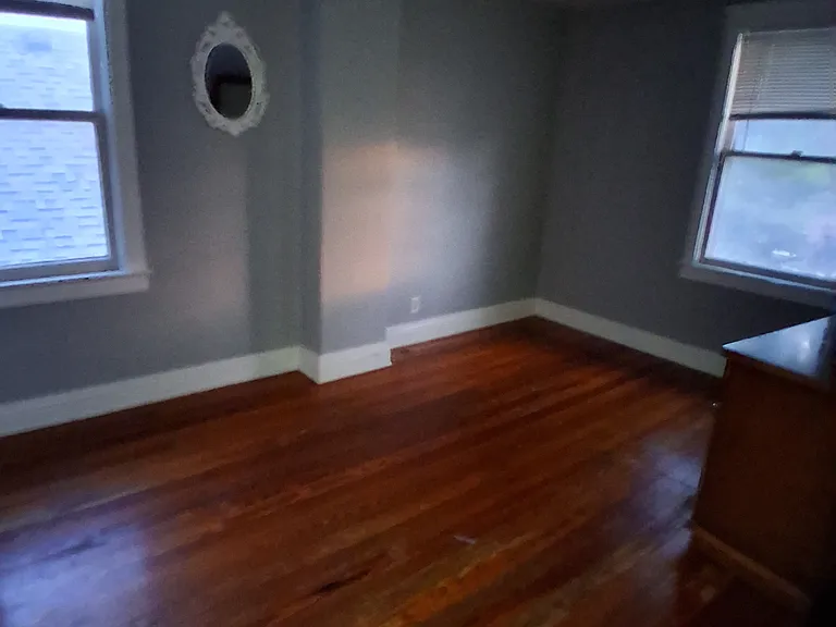 2529 Holmes St — Photo 32