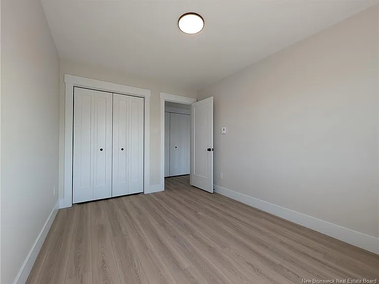 148 Ernest St — Photo 12