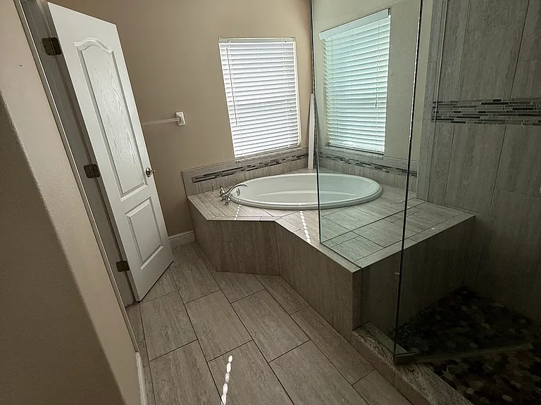 1549 Sweetspire Dr — Photo 13