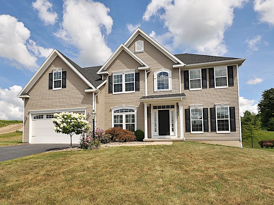 1st image of 106 Woodgreen Dr
